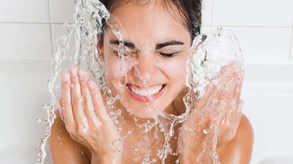 Hydration : Key to Healthy, Glowing Skin and Vitality