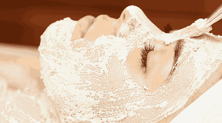 Microneedling vs. Chemical Peels – Which Is Right for You?