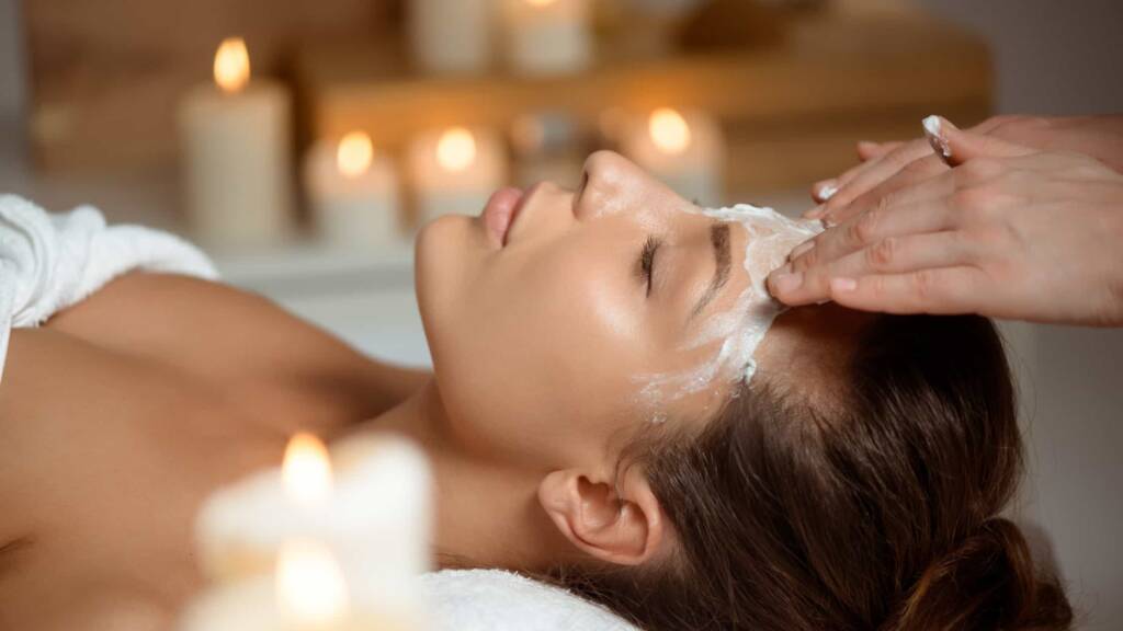 Daily Habits for Radiant Skin: Beyond Creams and Spa Treatments